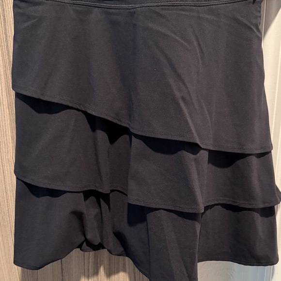 Black Sleeveless Active  Dress - Picture 3 of 6